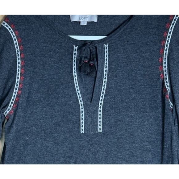 Loft Sz M Gray Embroidered Wool Blend Boho Chic Peasant Top Southwestern Folk - Picture 2 of 7